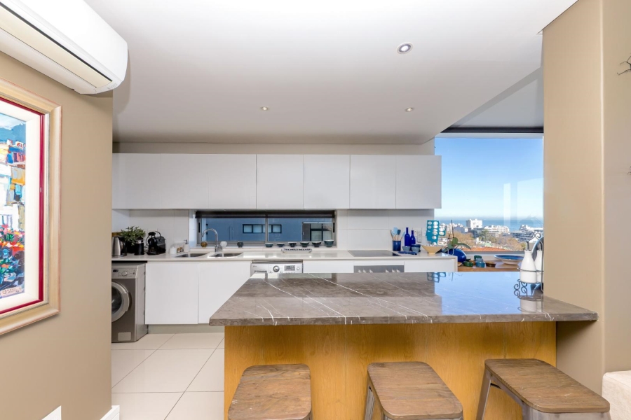 2 Bedroom Property for Sale in Sea Point Western Cape